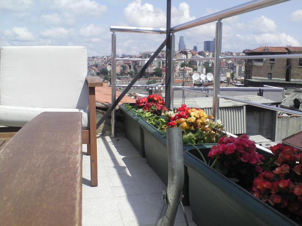 Nicoleport Hotel Istanbul Exterior foto